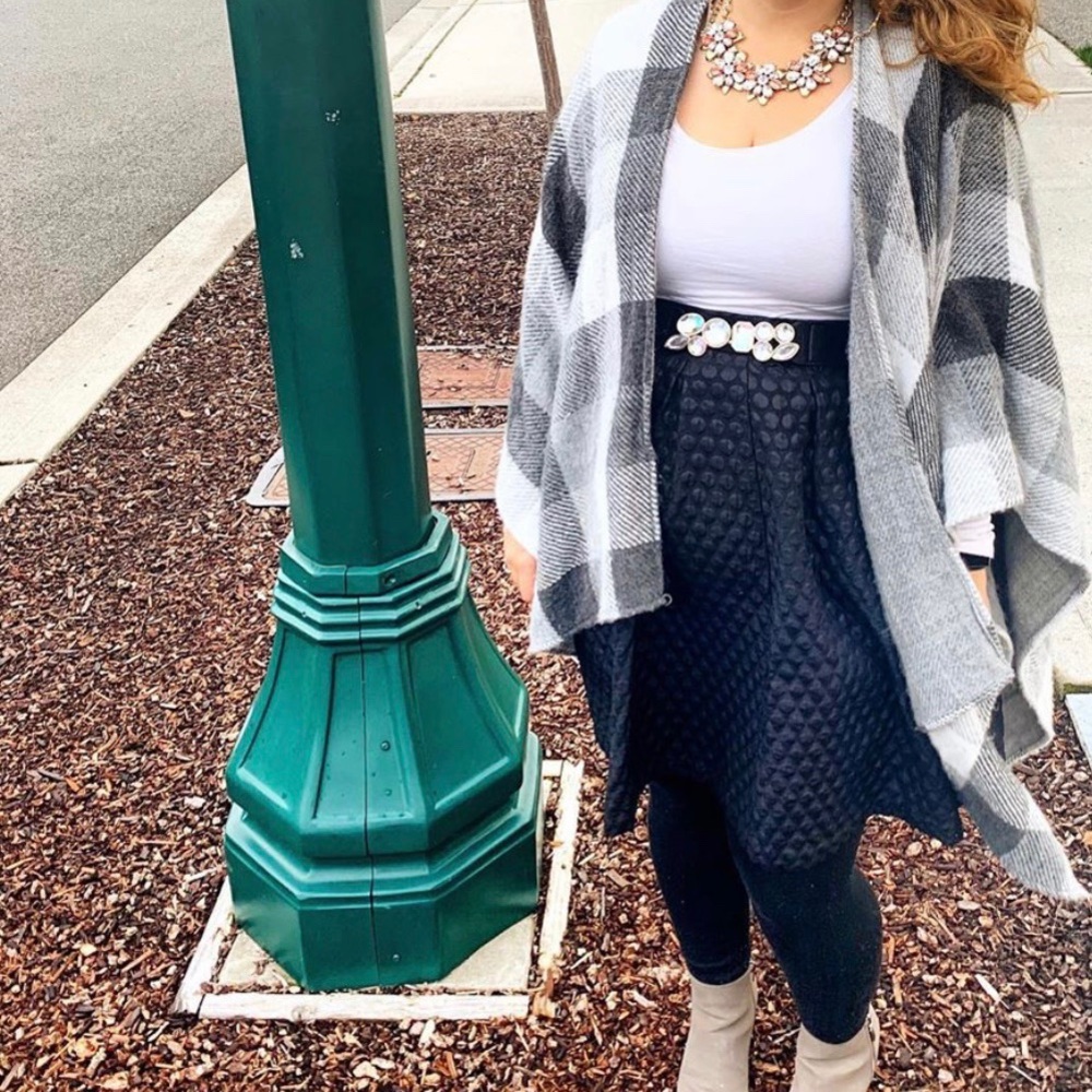 🖐🏼 5 for $25 Black bubble skirt from Elle sz 12